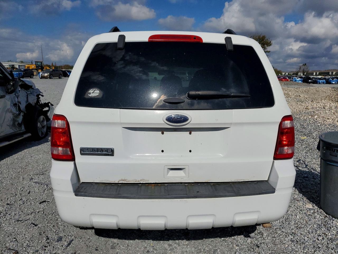 2012 FORD ESCAPE XLT photo 6