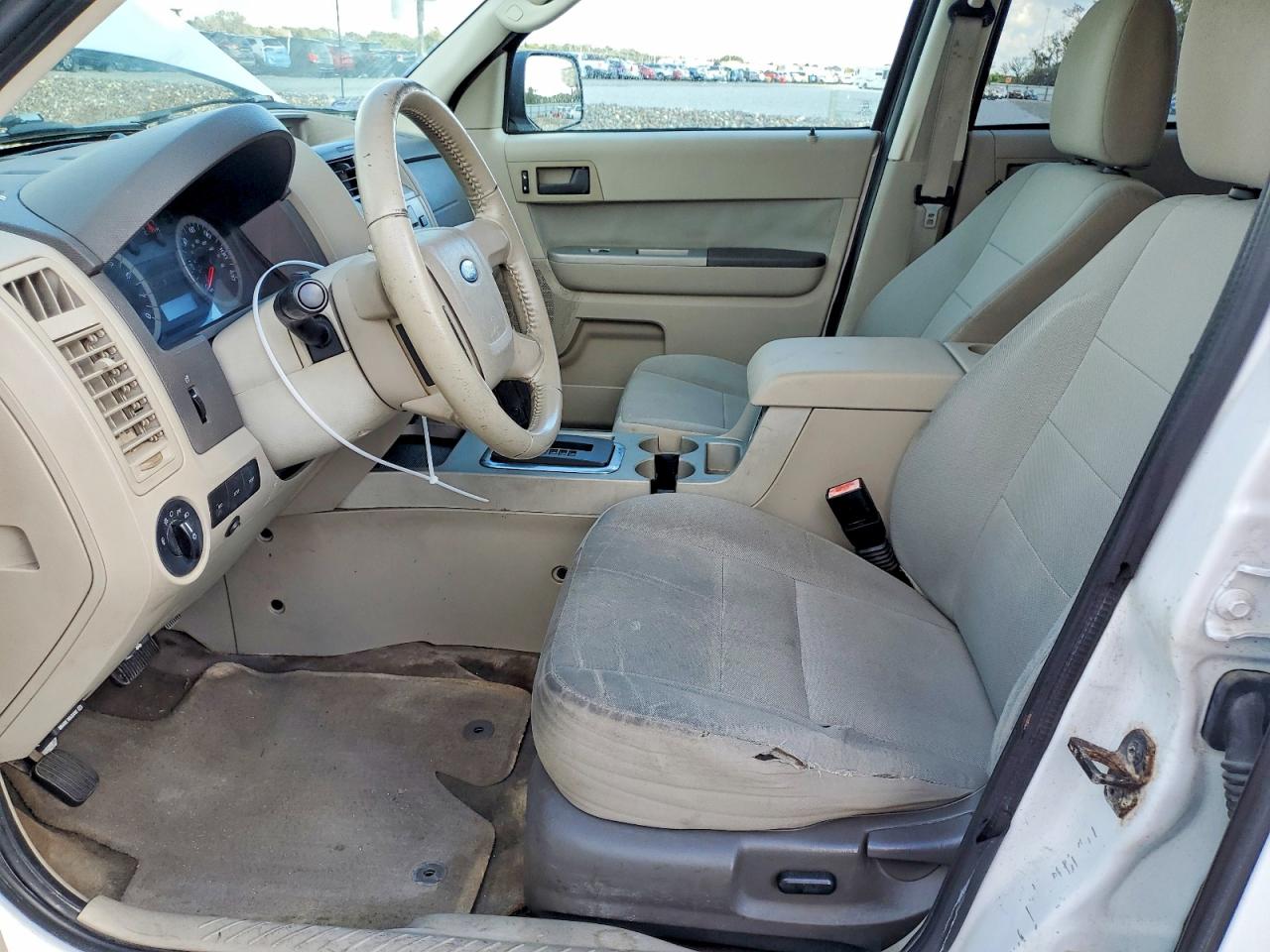 2012 FORD ESCAPE XLT photo 7