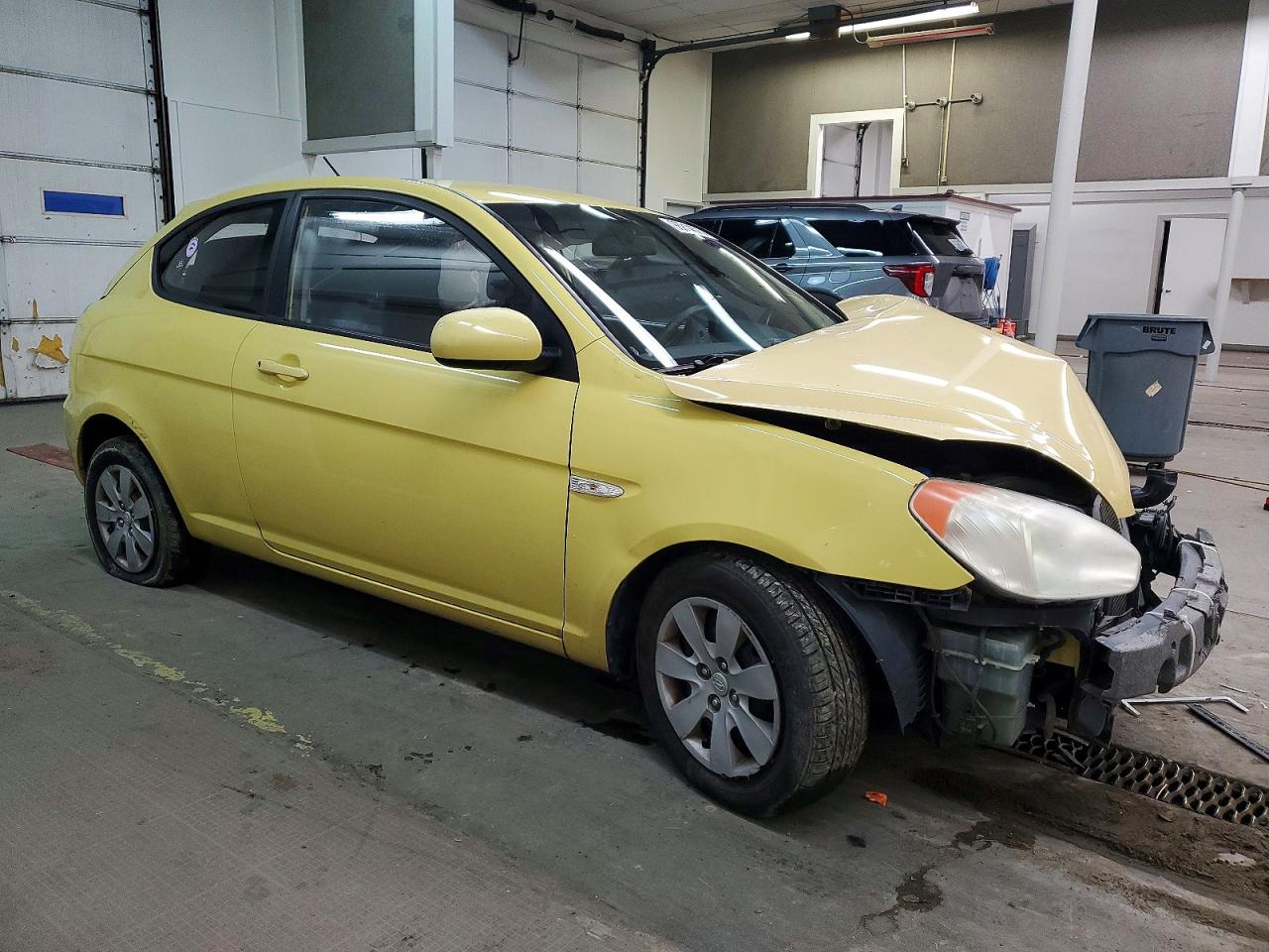 2010 HYUNDAI ACCENT BLUE photo 4