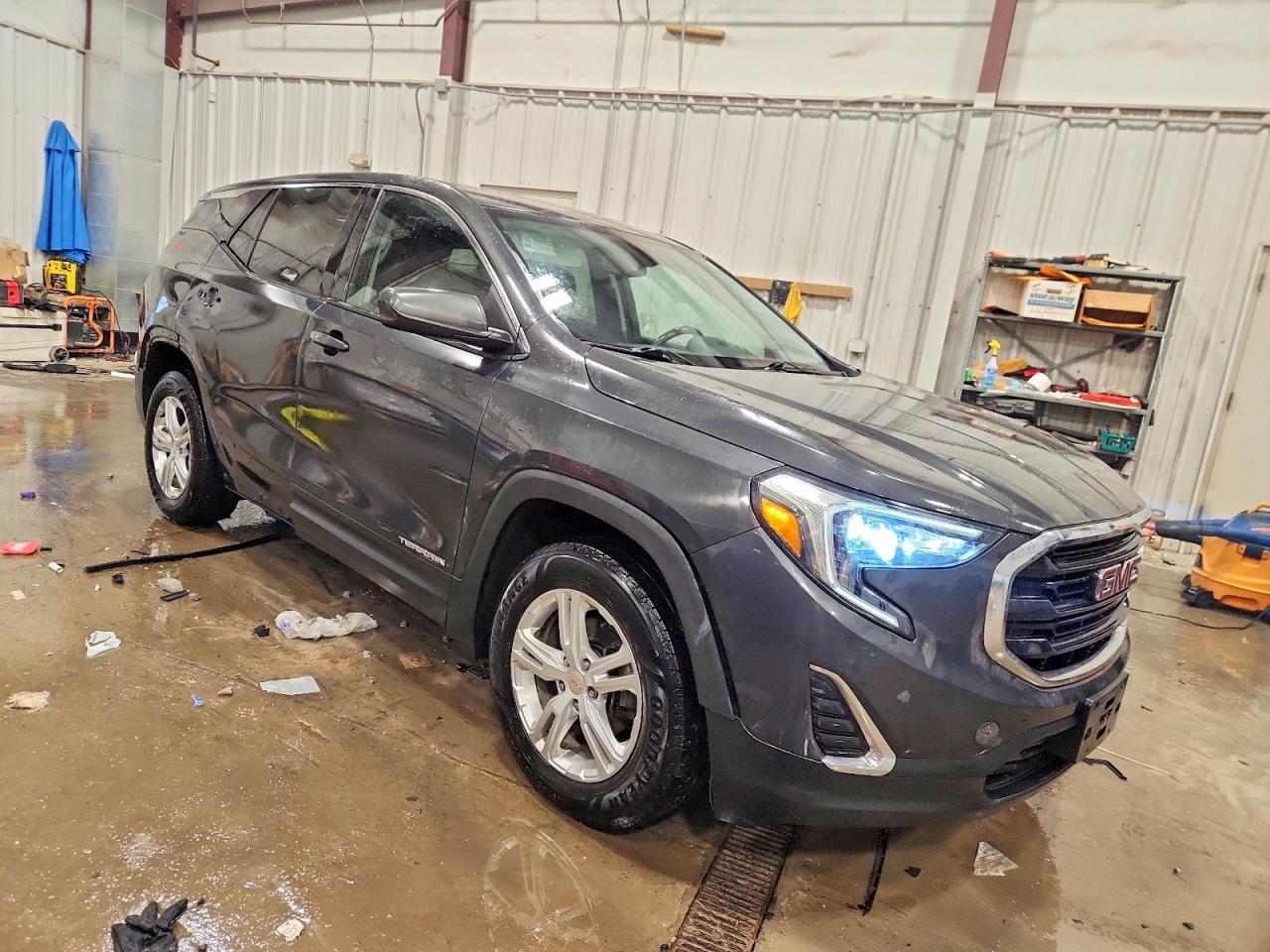 2018 GMC TERRAIN SLE photo 4
