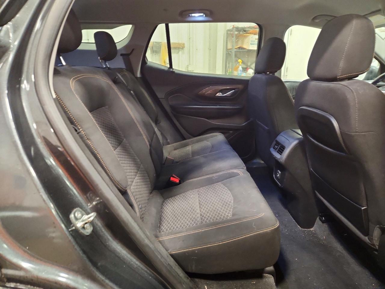2018 GMC TERRAIN SLE photo 11