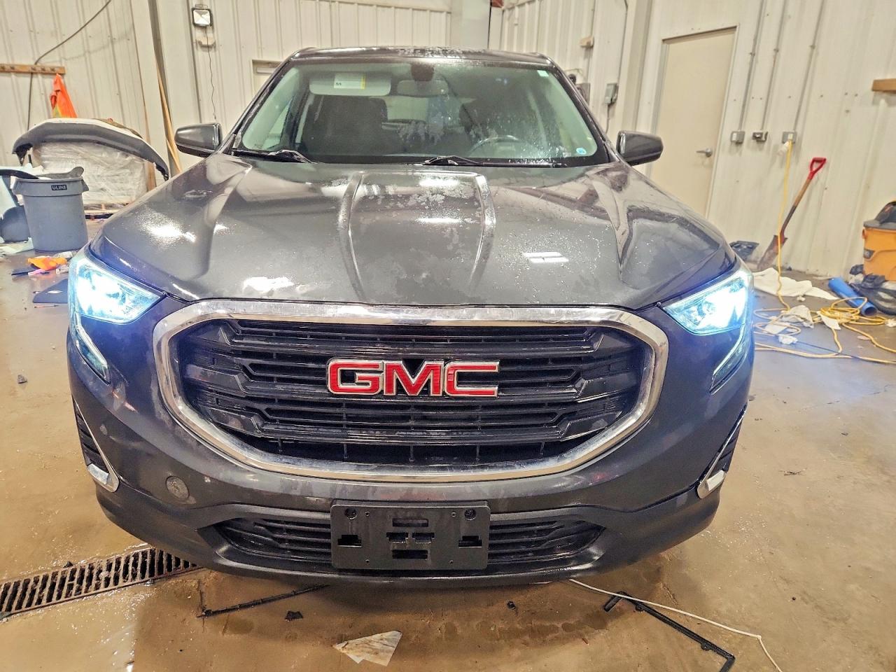 2018 GMC TERRAIN SLE photo 5
