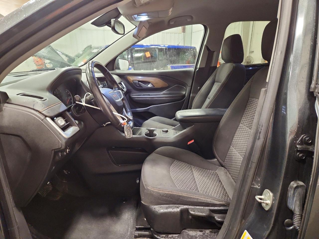 2018 GMC TERRAIN SLE photo 7