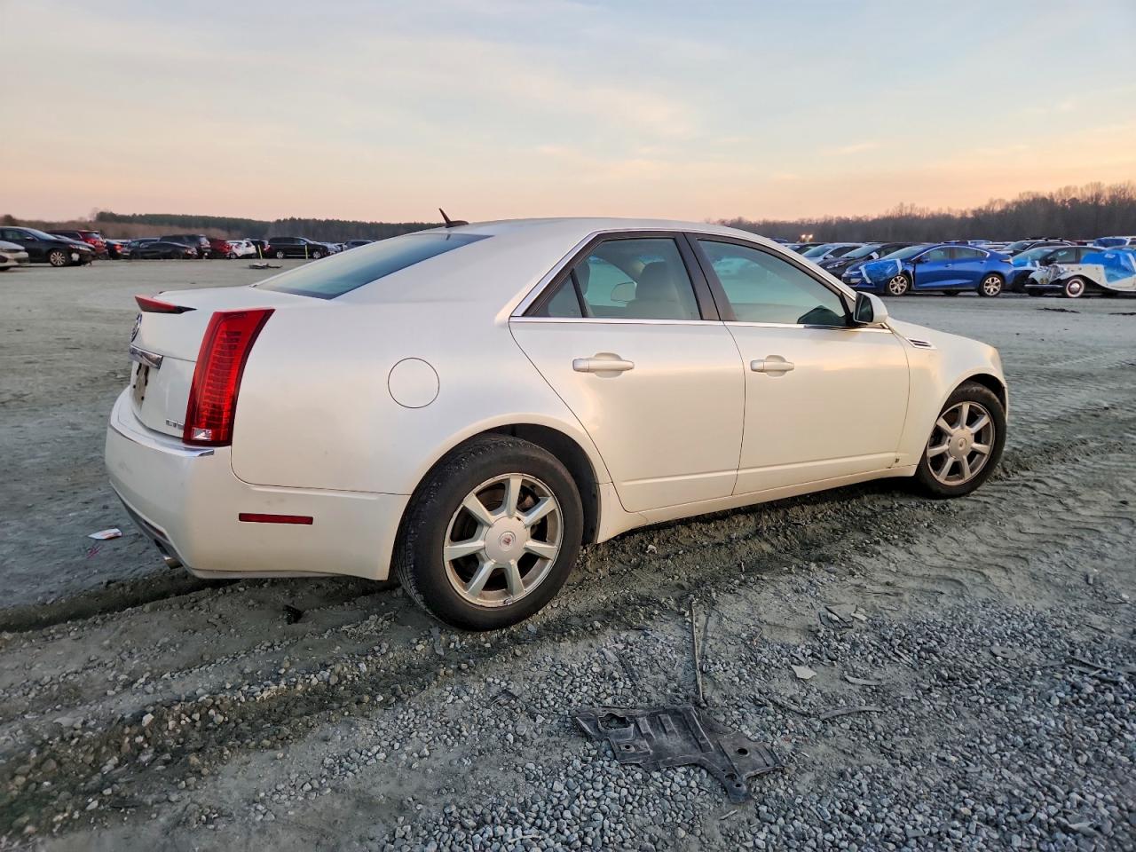 2008 CADILLAC CTS photo 3