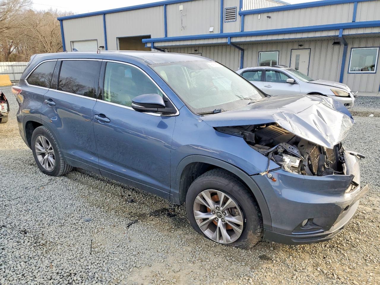2016 TOYOTA HIGHLANDER LE photo 4