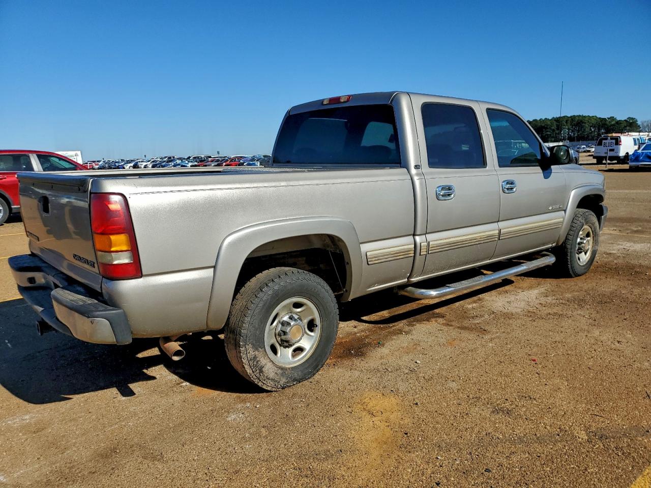 2002 CHEVROLET SILVERADO C1500 HEAVY DUTY photo 3