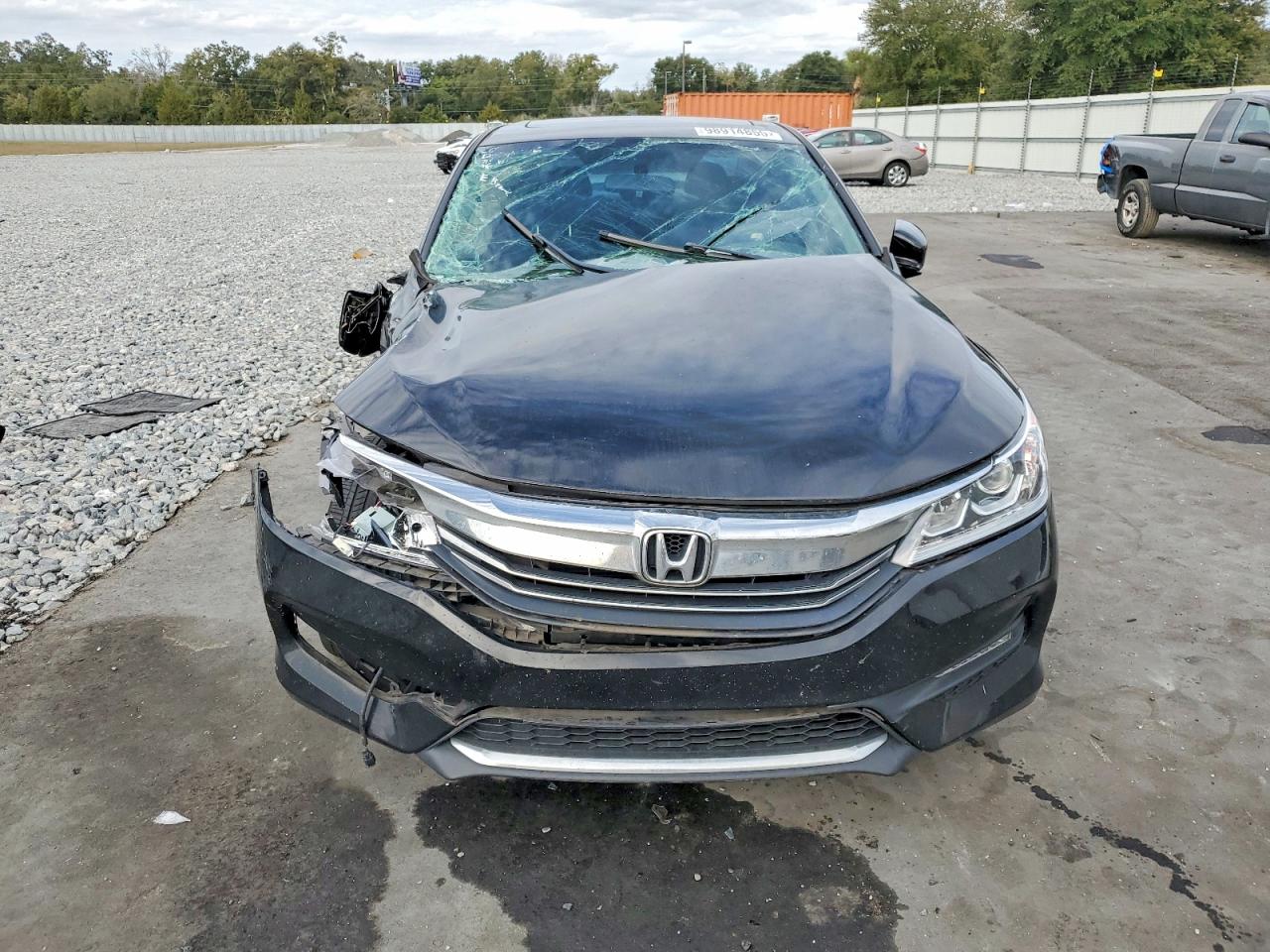 2017 HONDA ACCORD EX photo 5