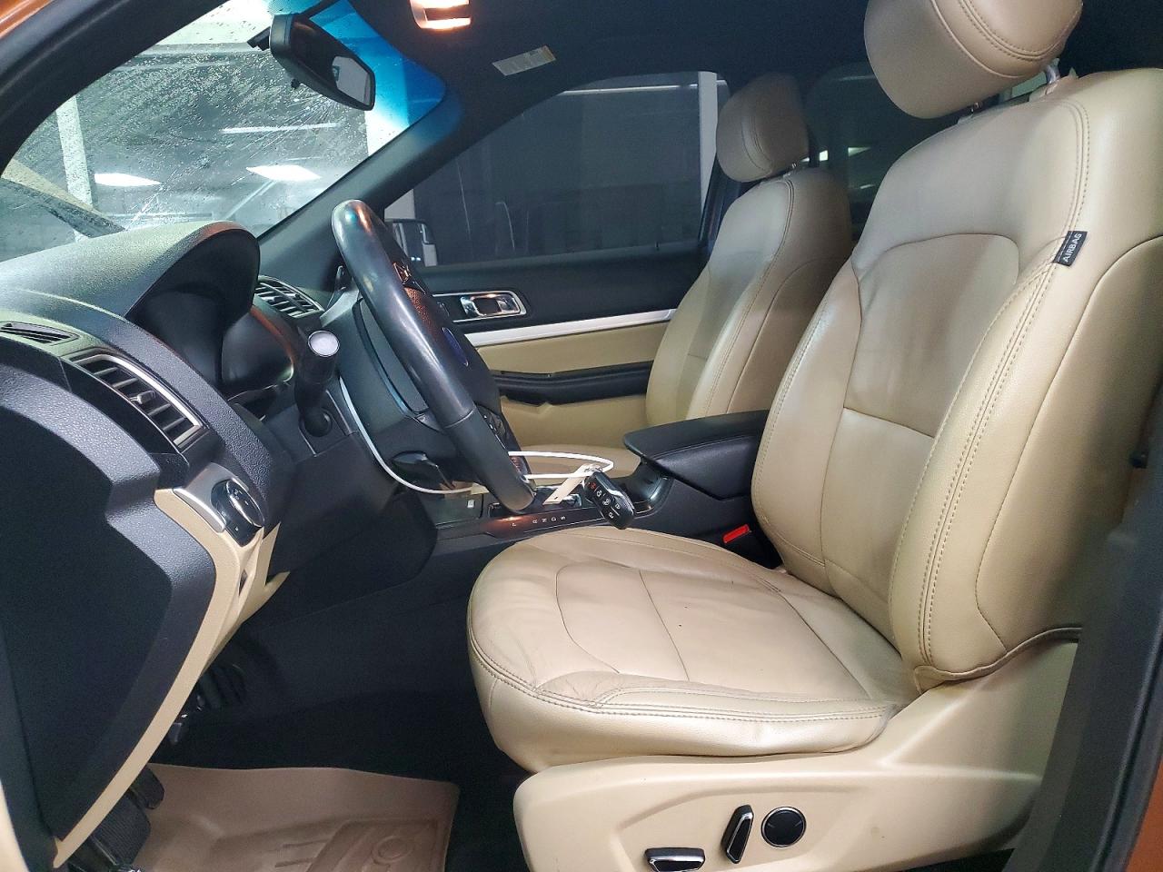 2017 FORD EXPLORER XLT photo 7