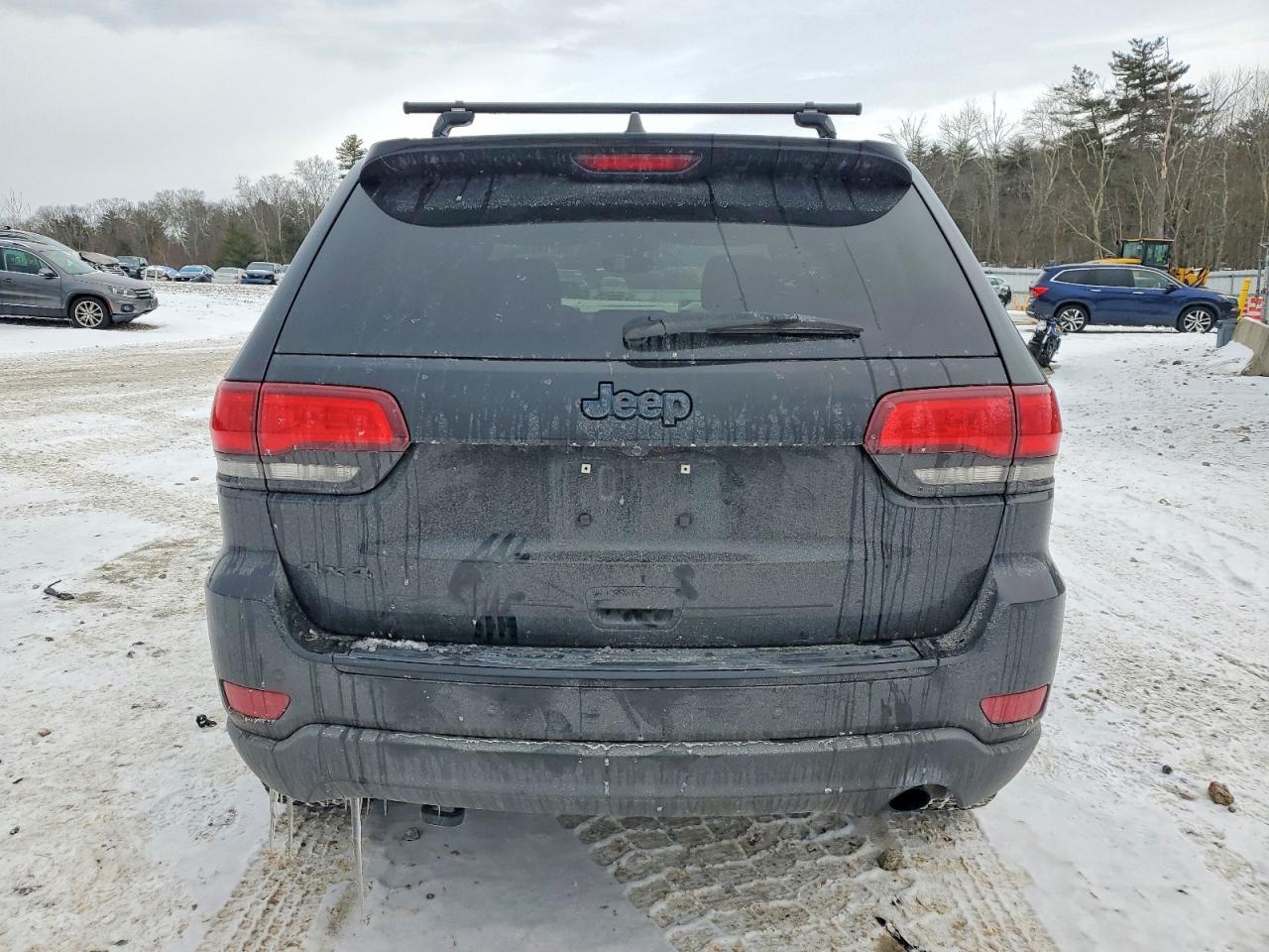 2018 JEEP GRAND CHEROKEE LAREDO photo 11