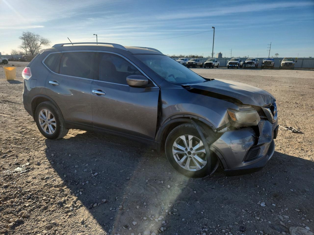 2016 NISSAN ROGUE S photo 4