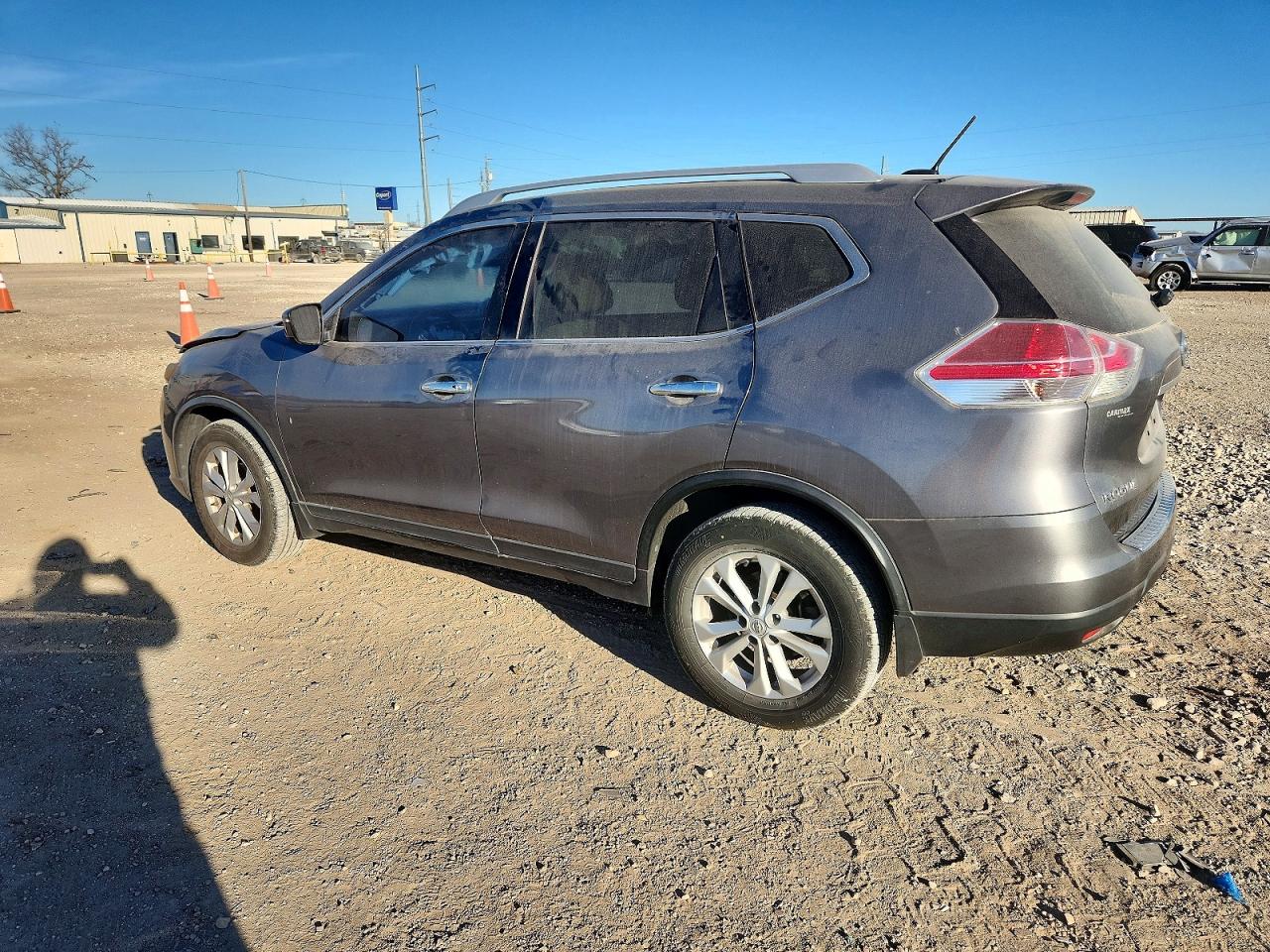 2016 NISSAN ROGUE S photo 2