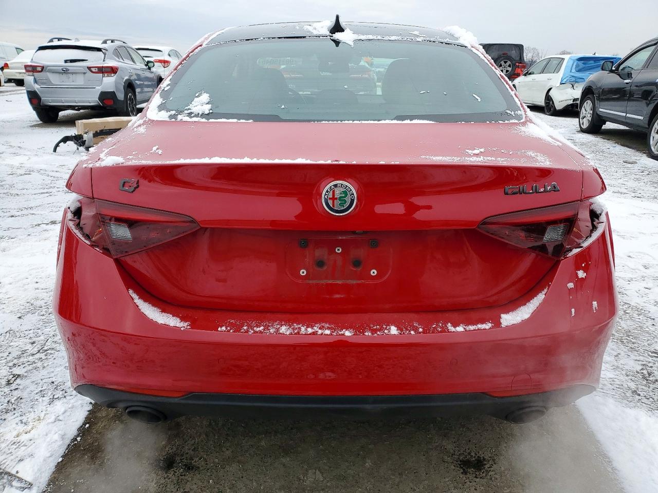 2020 ALFA ROMEO GIULIA photo 16