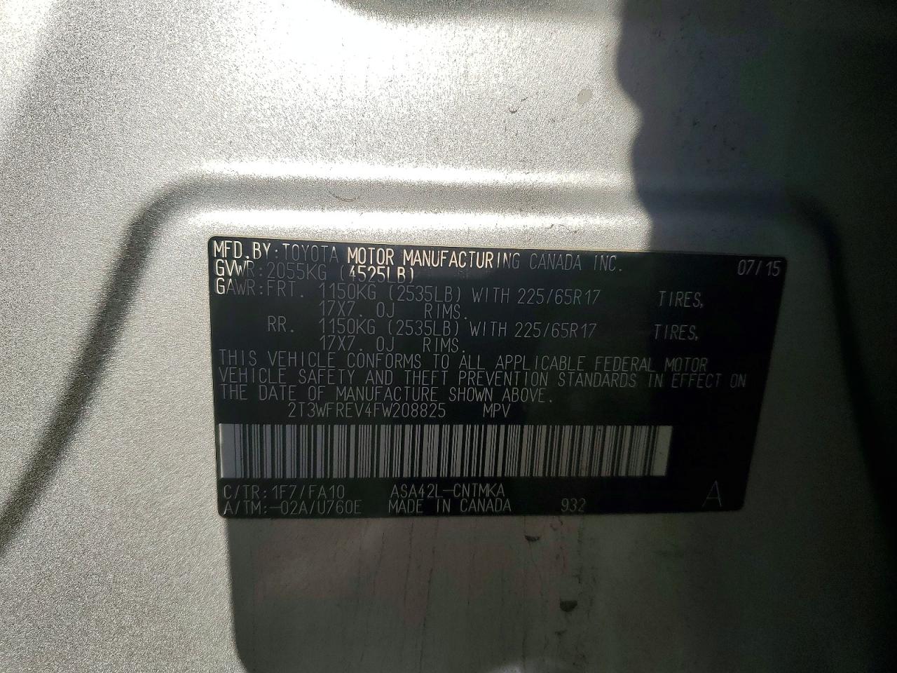 2015 TOYOTA RAV4 XLE photo 13