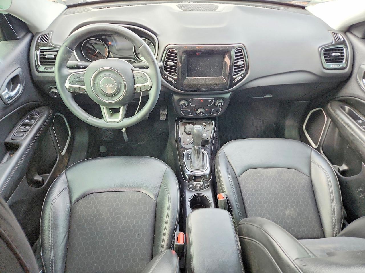 2019 JEEP COMPASS LATITUDE photo 8