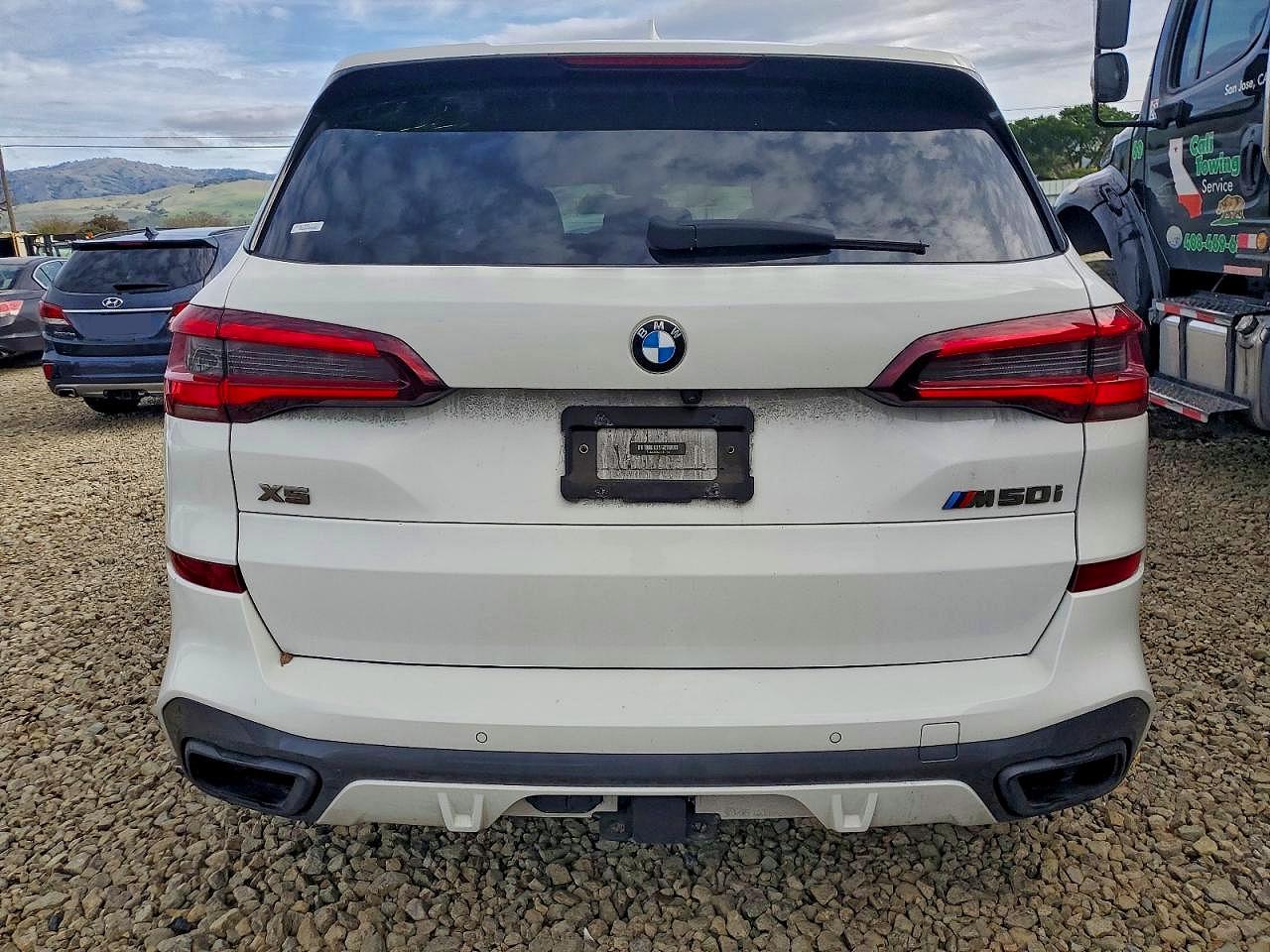 2022 BMW X5 M50I photo 6