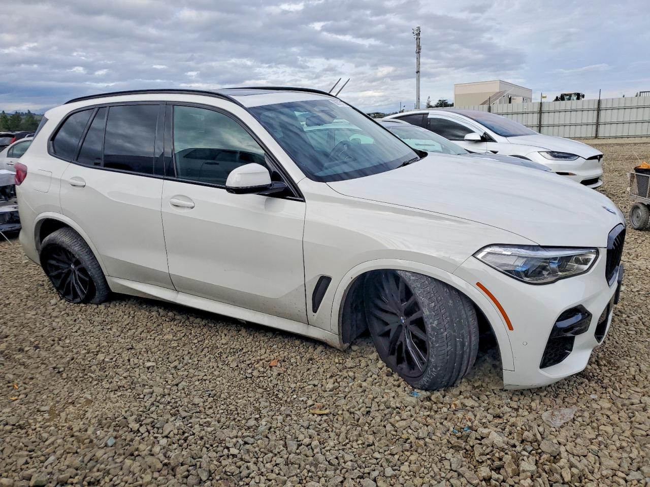 2022 BMW X5 M50I photo 4