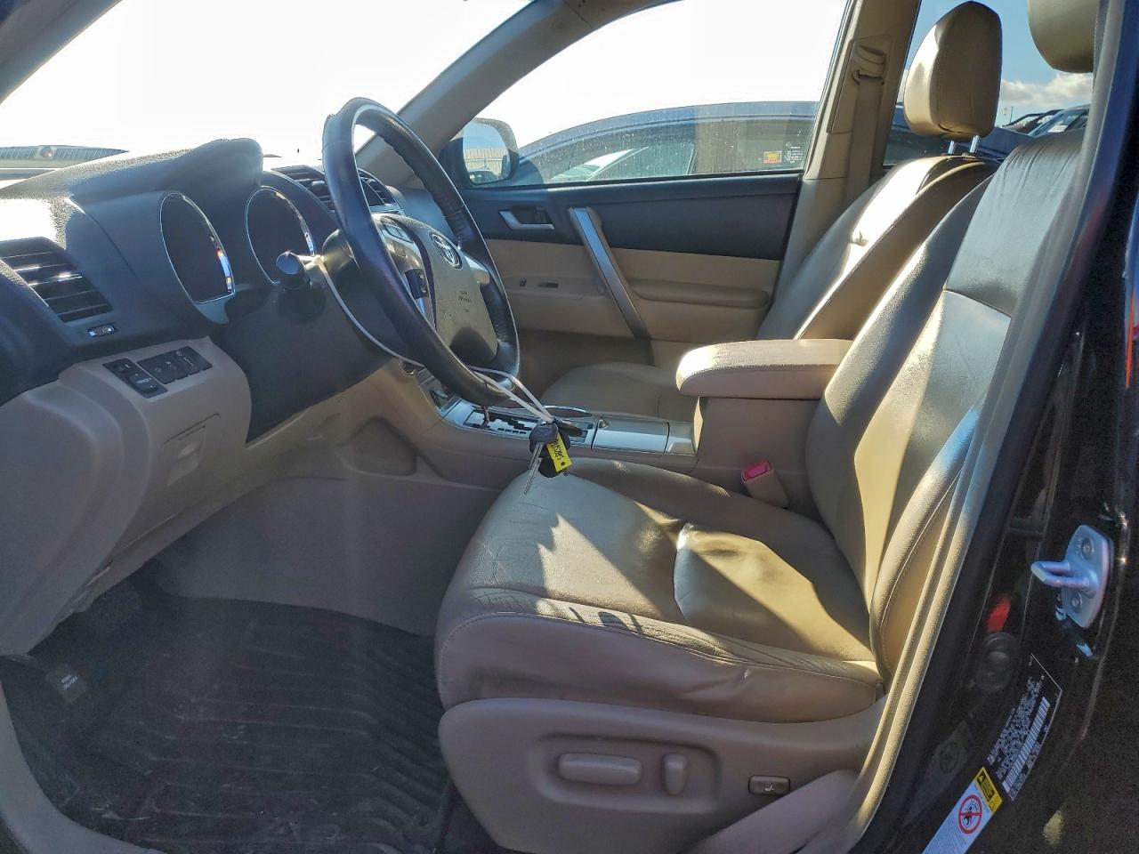 2013 TOYOTA HIGHLANDER HYBRID photo 7