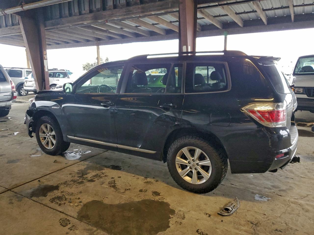 2013 TOYOTA HIGHLANDER HYBRID photo 2