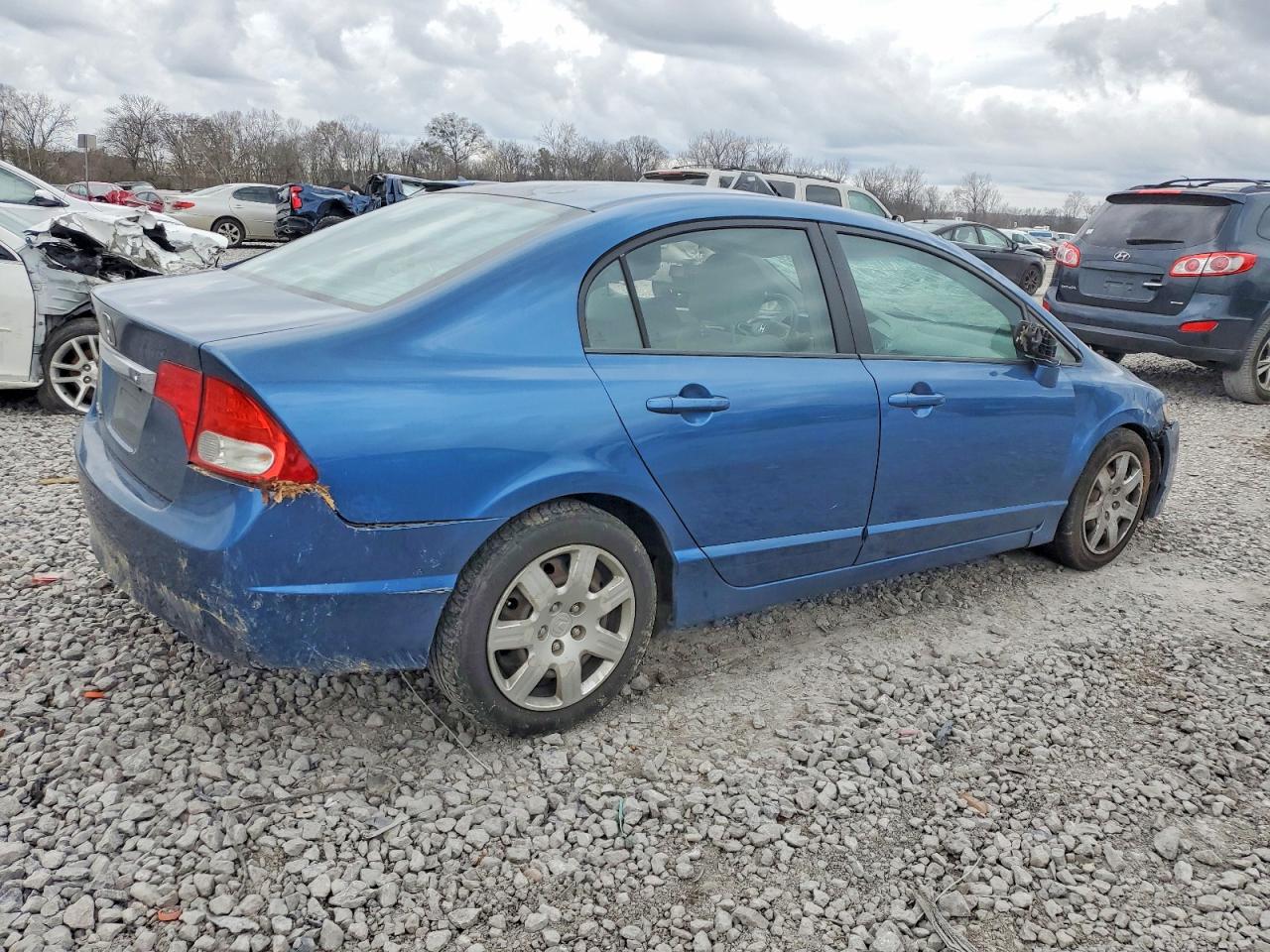 2010 HONDA CIVIC LX photo 3