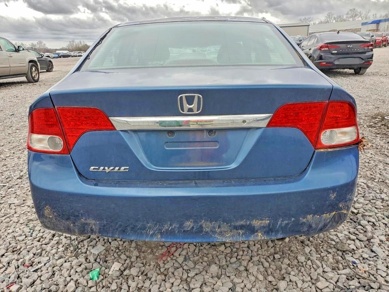 2010 HONDA CIVIC LX photo 6