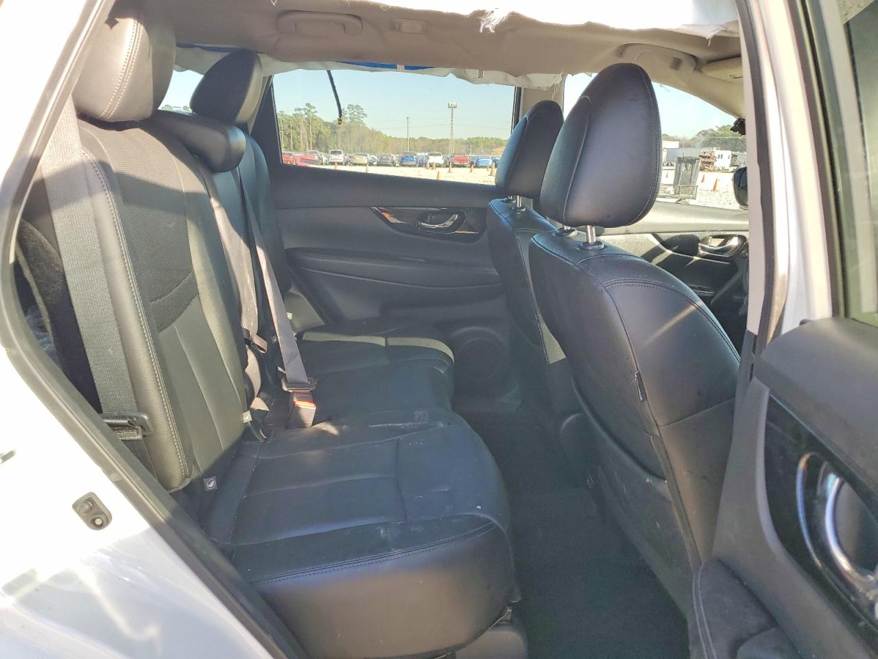 2019 NISSAN ROGUE S photo 11