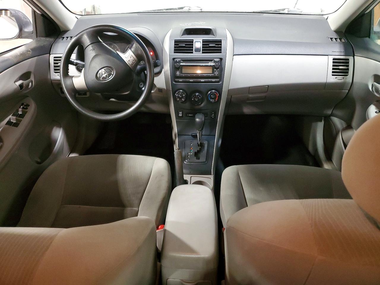 2013 TOYOTA COROLLA BASE photo 8