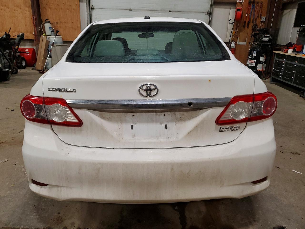 2013 TOYOTA COROLLA BASE photo 6