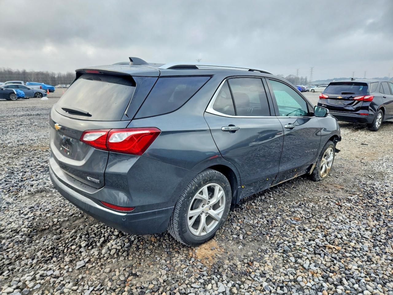2018 CHEVROLET EQUINOX PREMIER photo 3