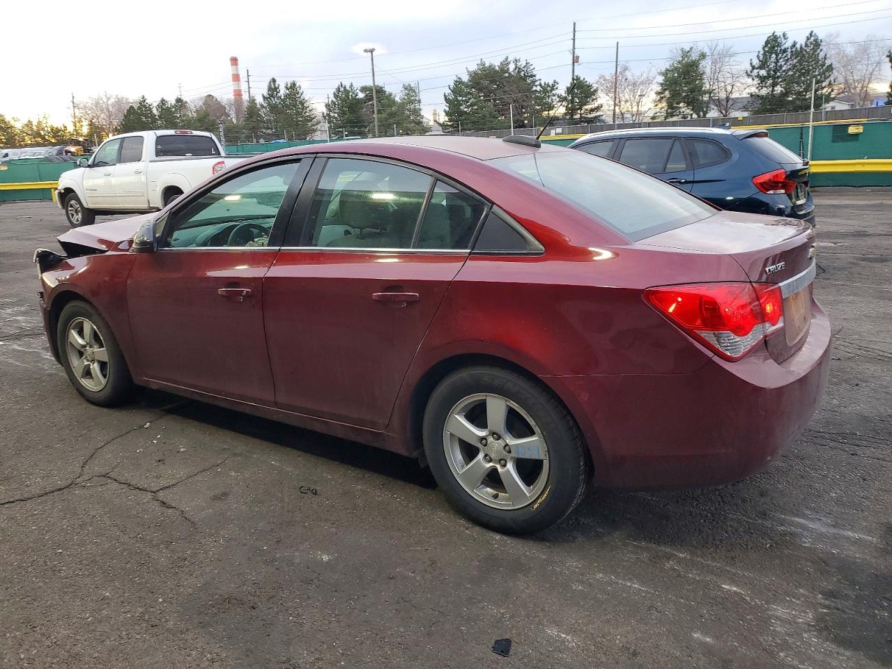 2015 CHEVROLET CRUZE LT photo 2