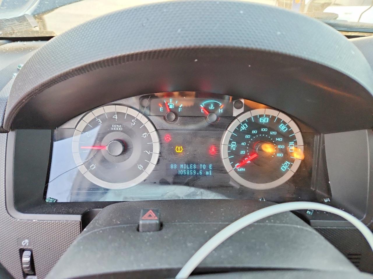 2010 FORD ESCAPE XLT photo 9
