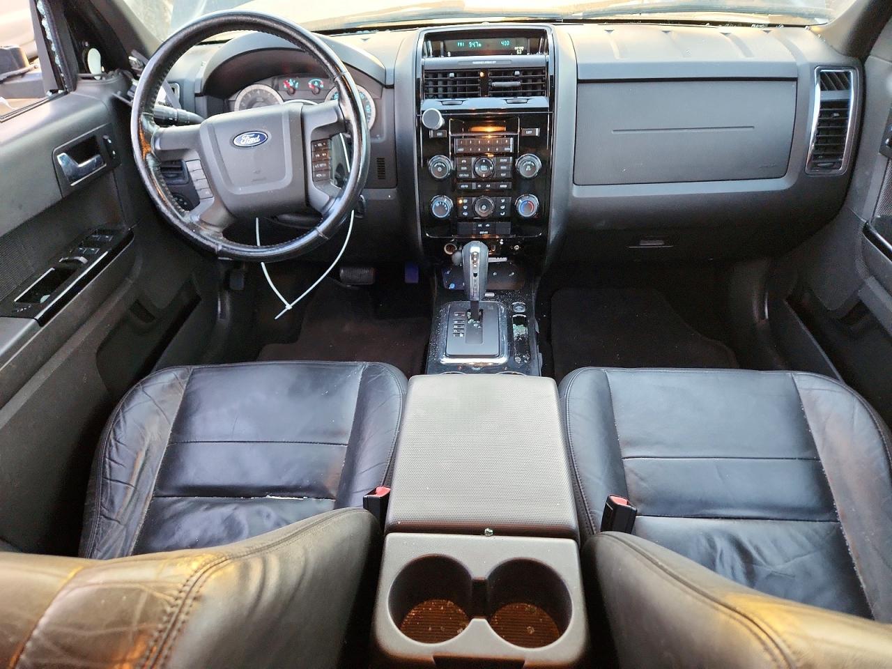 2010 FORD ESCAPE XLT photo 8