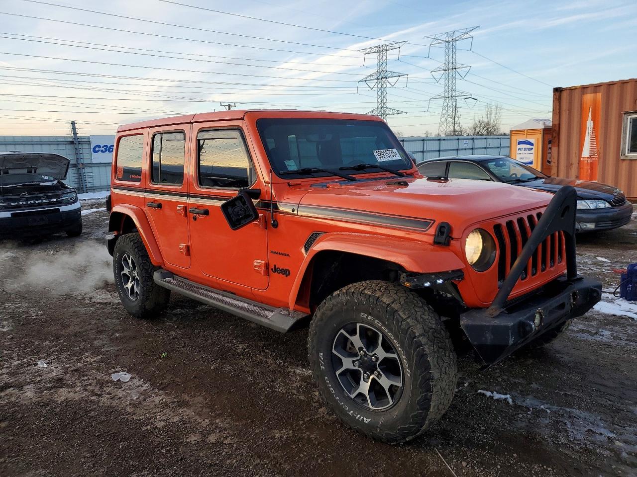 2018 JEEP WRANGLER UNLIMITED SAHARA photo 4