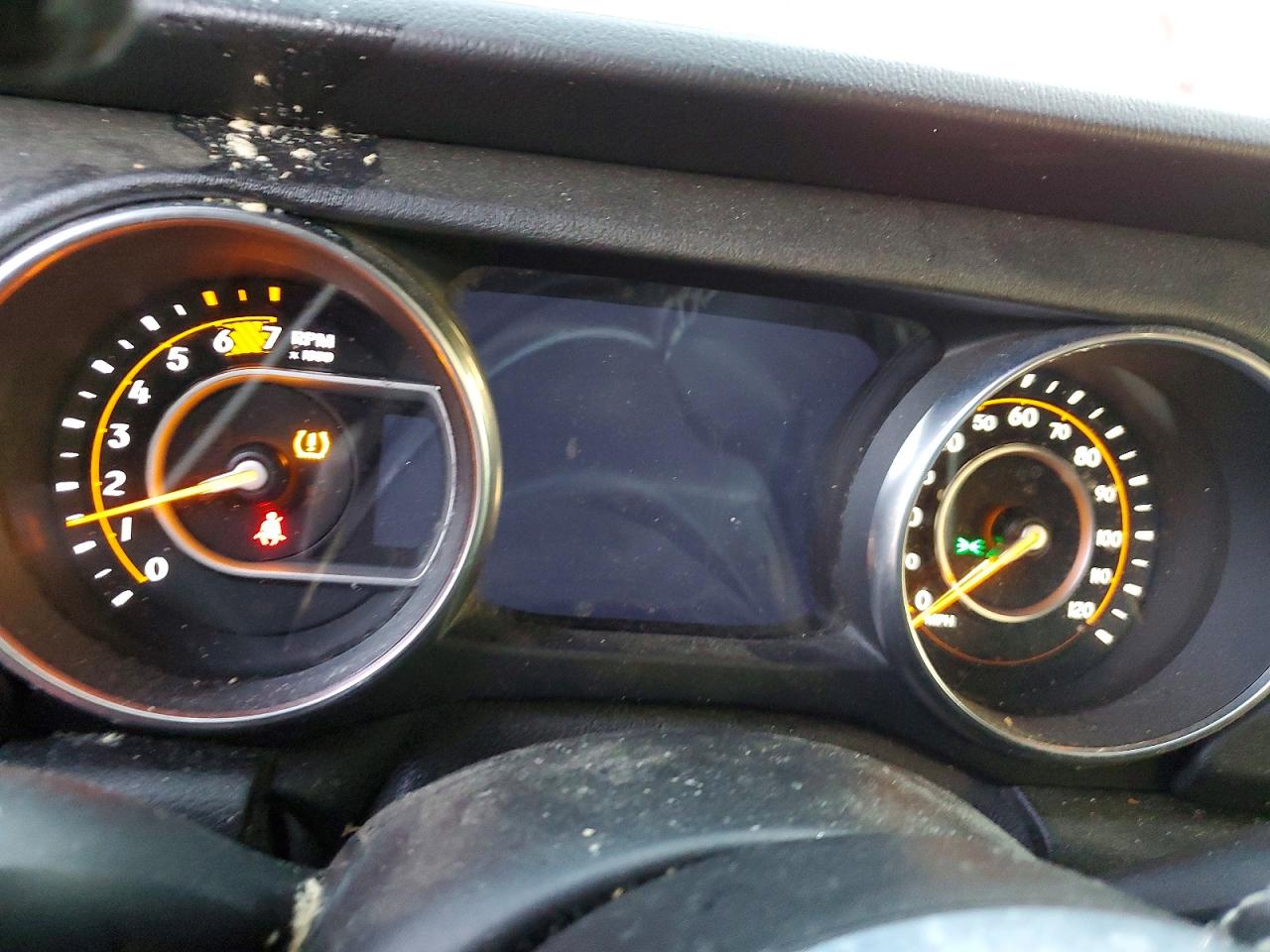 2018 JEEP WRANGLER UNLIMITED SAHARA photo 9