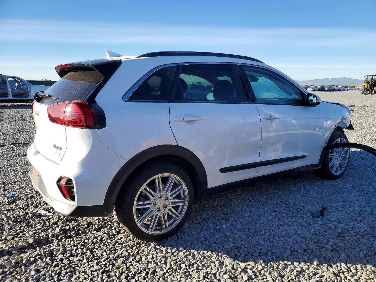 2022 KIA NIRO TOURING SPECIAL EDITION photo 3