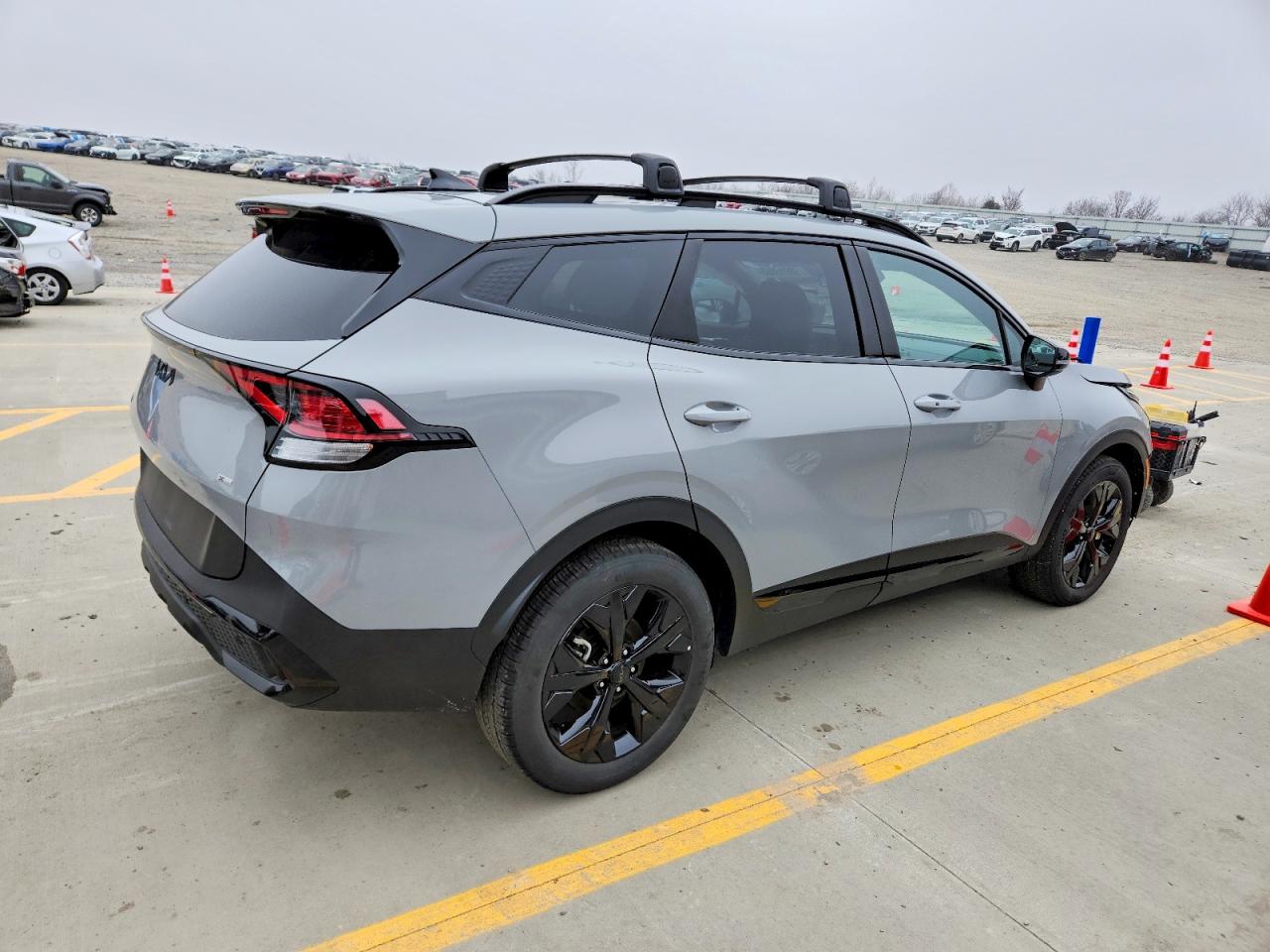 2025 KIA SPORTAGE X LINE photo 3