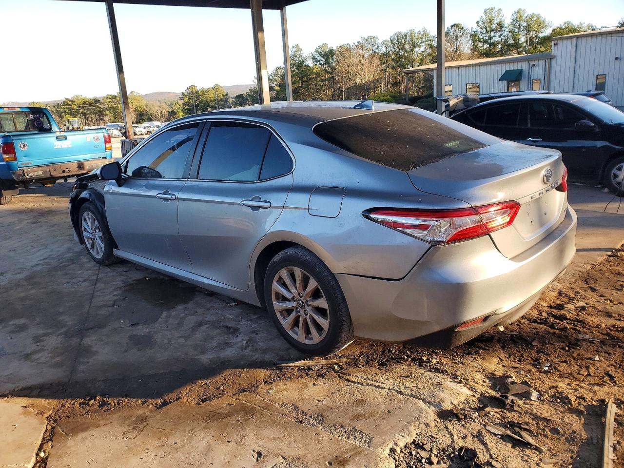2019 TOYOTA CAMRY L photo 4
