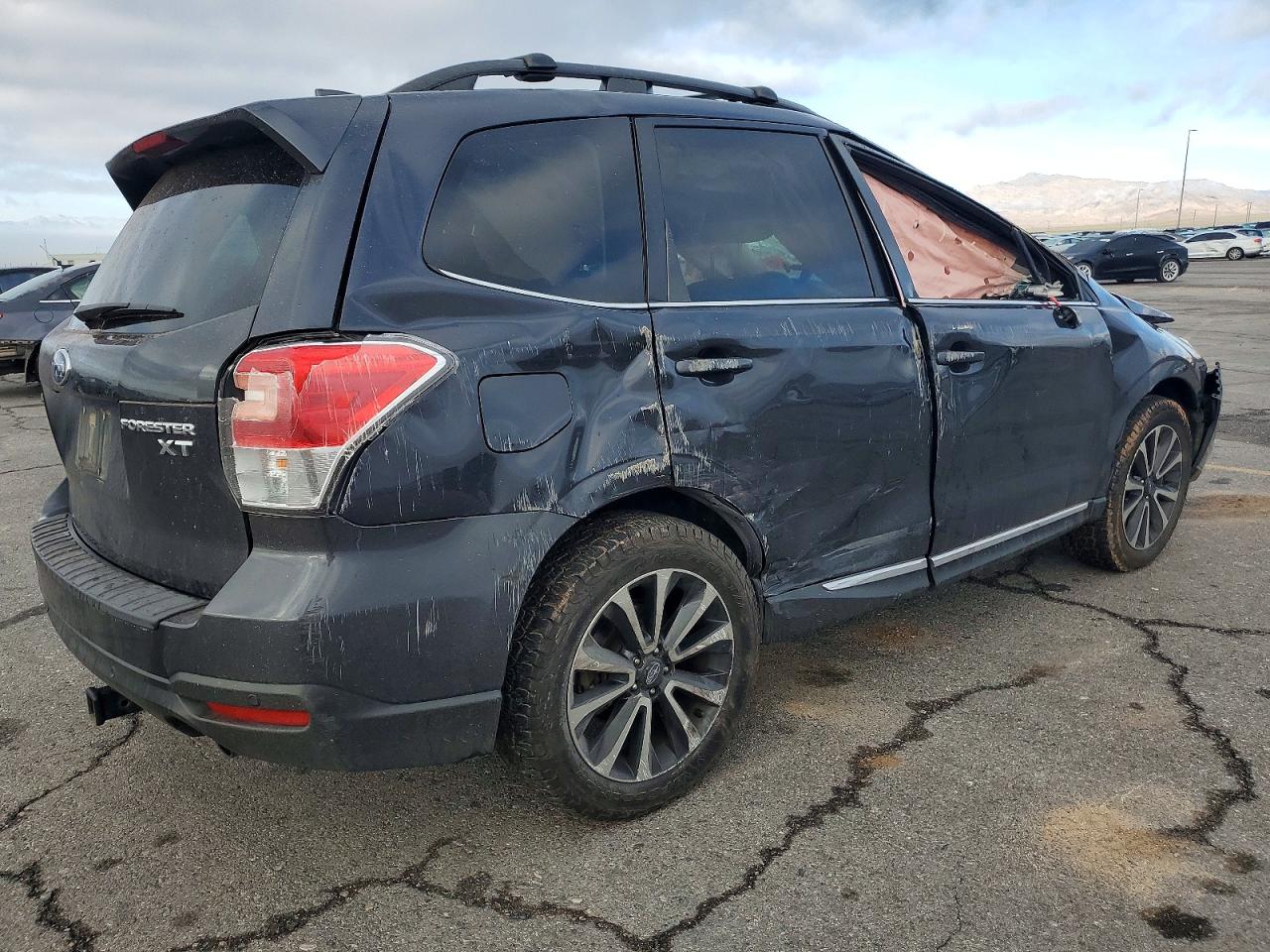 2018 SUBARU FORESTER 2.0XT TOURING photo 3