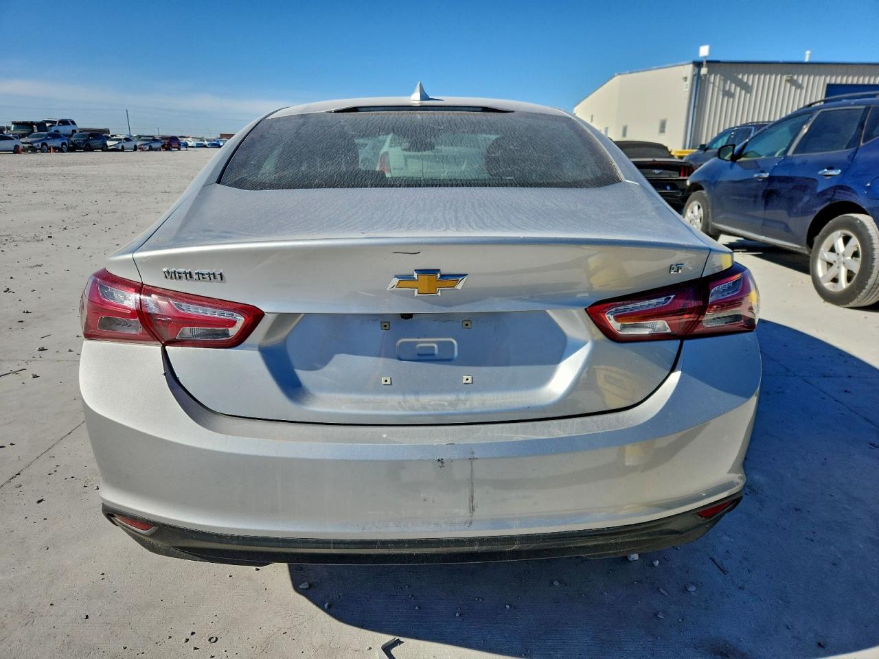 2022 CHEVROLET MALIBU LT photo 6