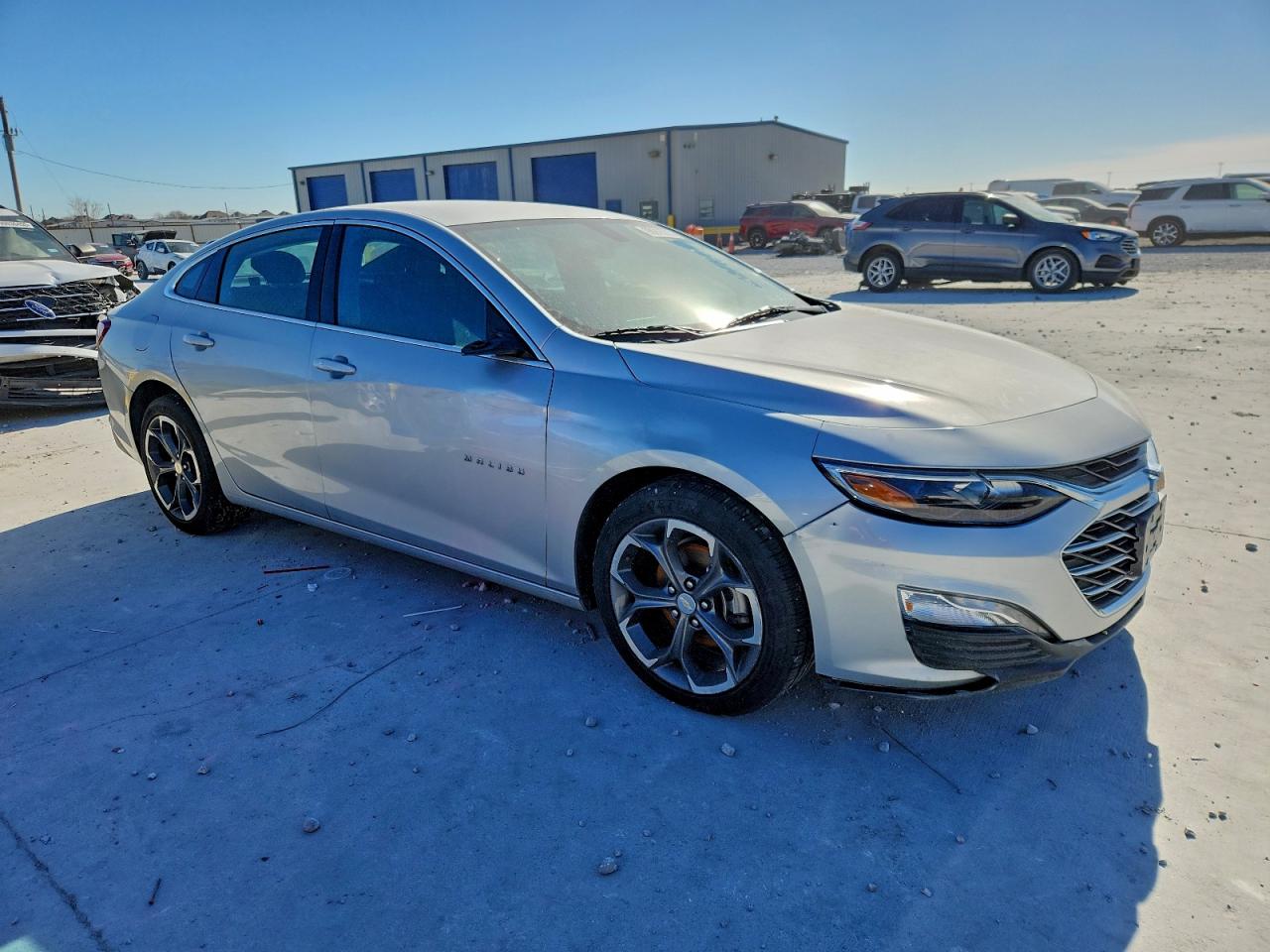 2022 CHEVROLET MALIBU LT photo 4