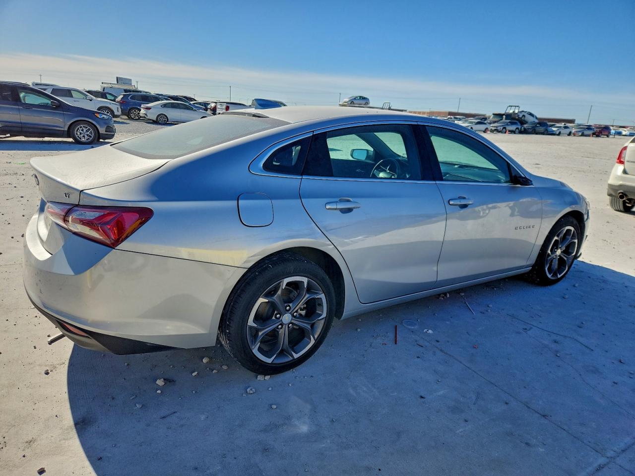 2022 CHEVROLET MALIBU LT photo 3
