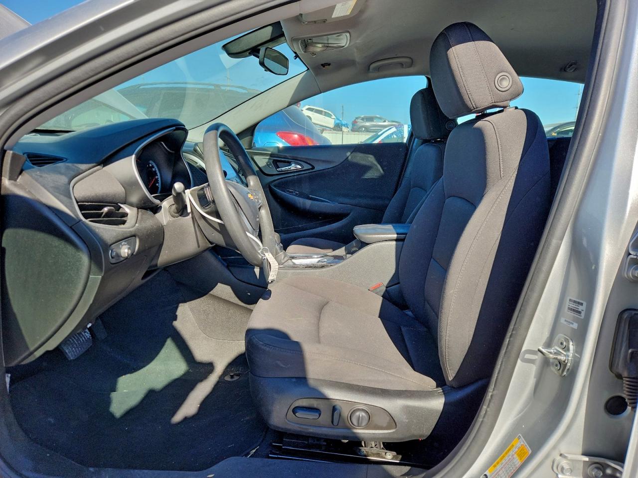 2022 CHEVROLET MALIBU LT photo 7