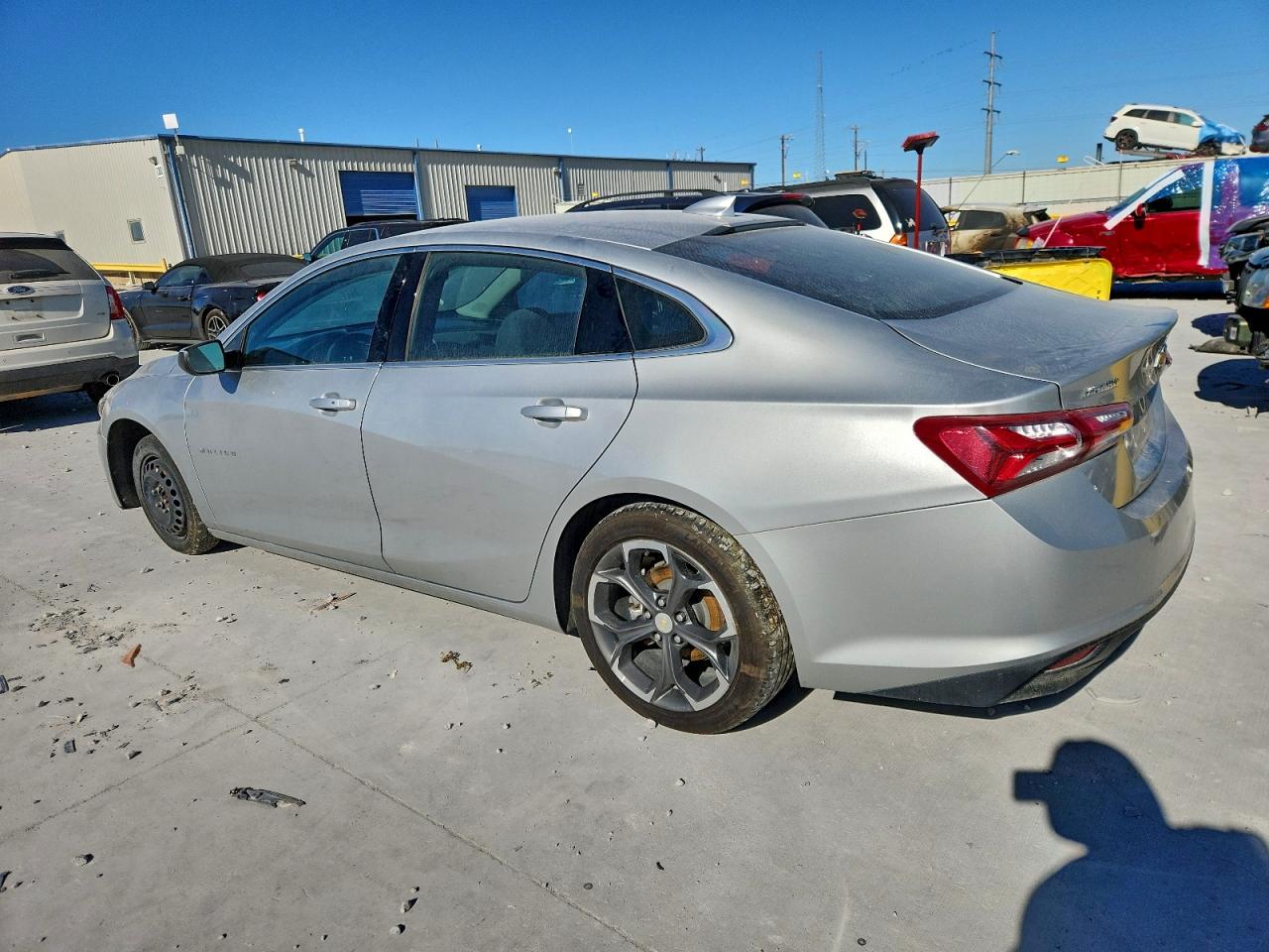 2022 CHEVROLET MALIBU LT photo 2