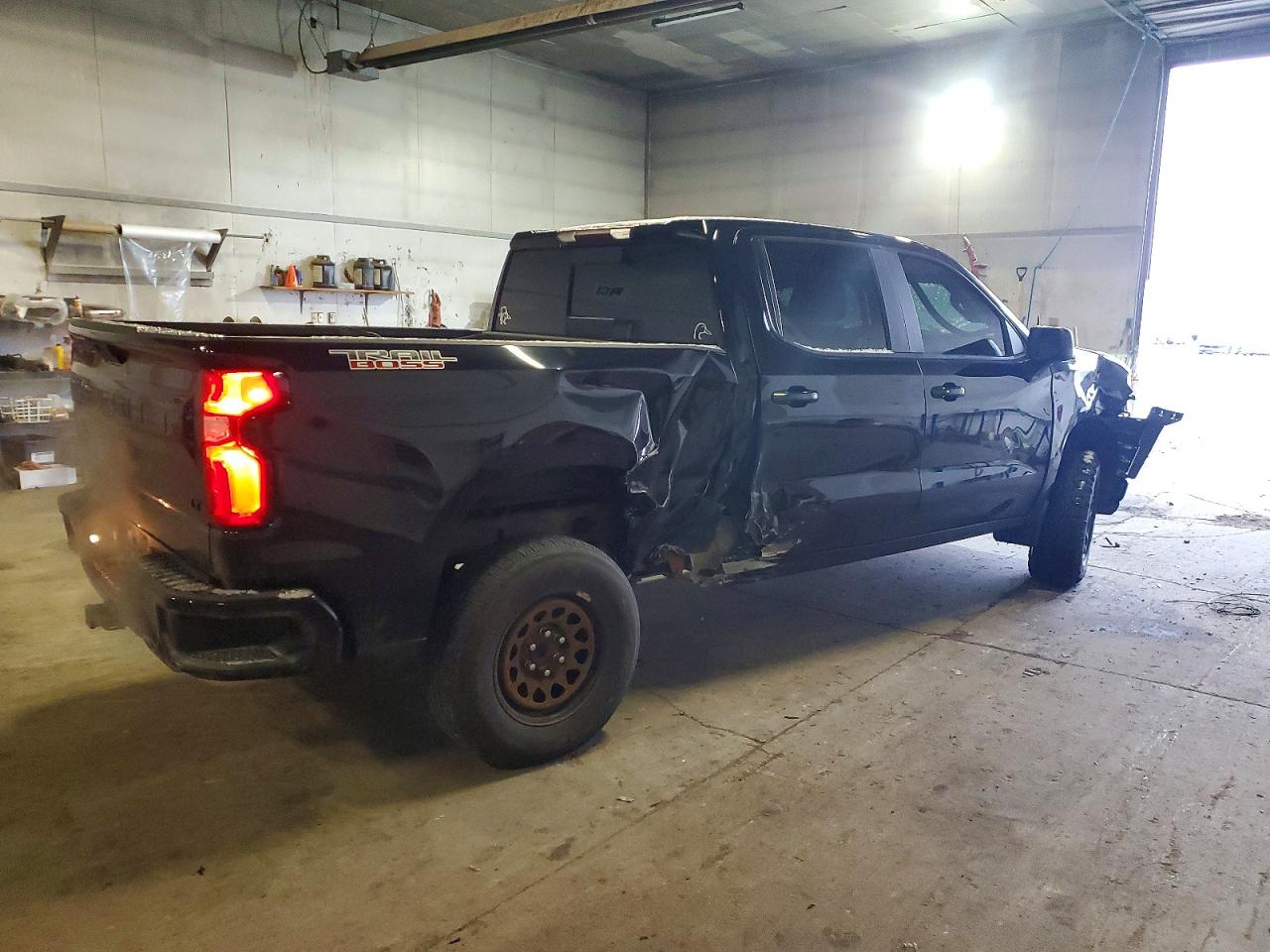 2021 CHEVROLET SILVERADO K1500 LT TRAIL BOSS photo 3