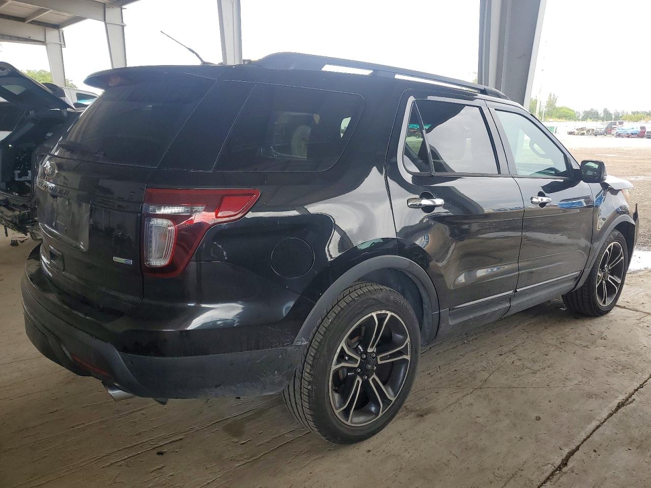 2014 FORD EXPLORER SPORT photo 3