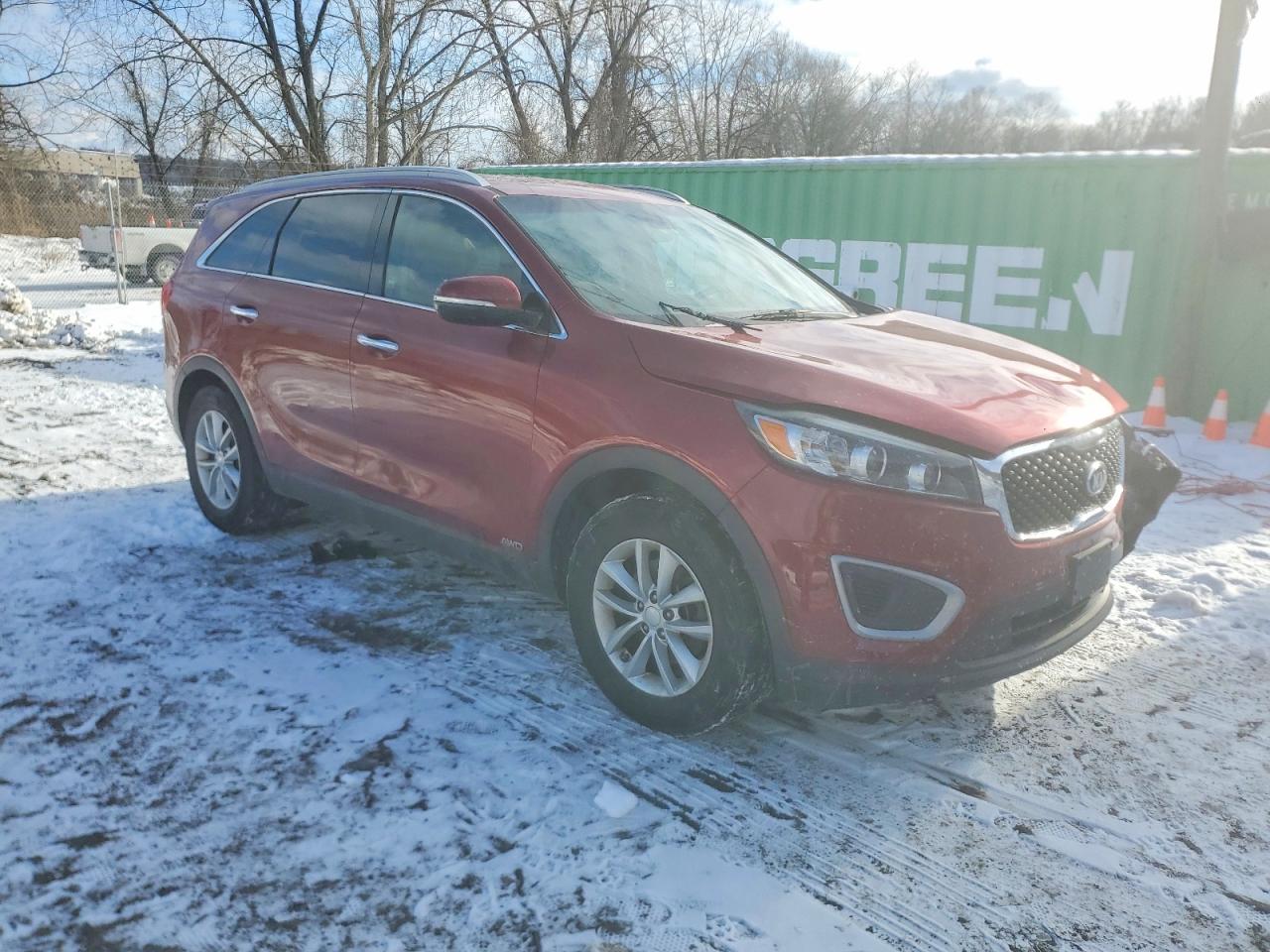 2017 KIA SORENTO LX photo 4