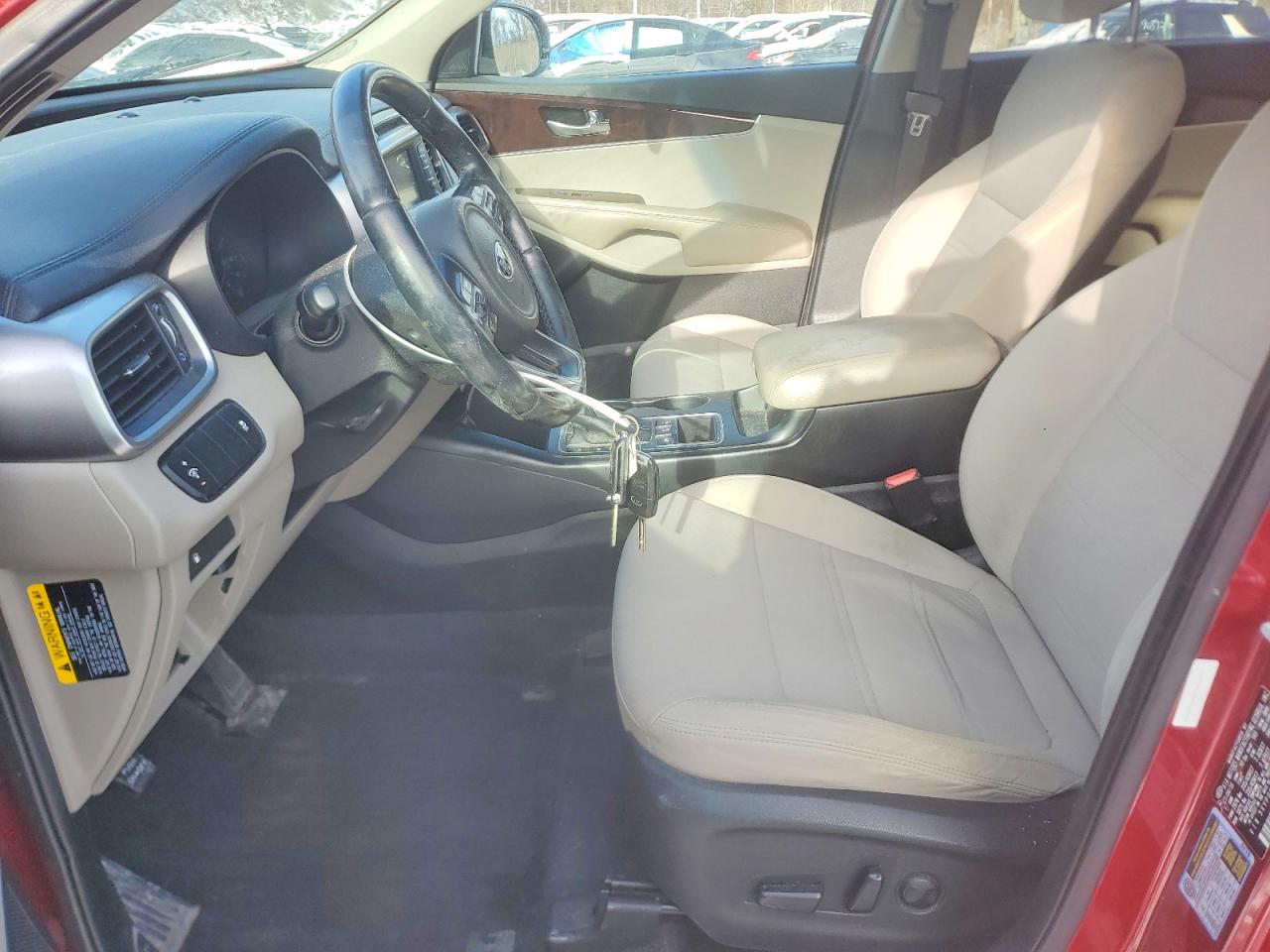 2017 KIA SORENTO LX photo 7