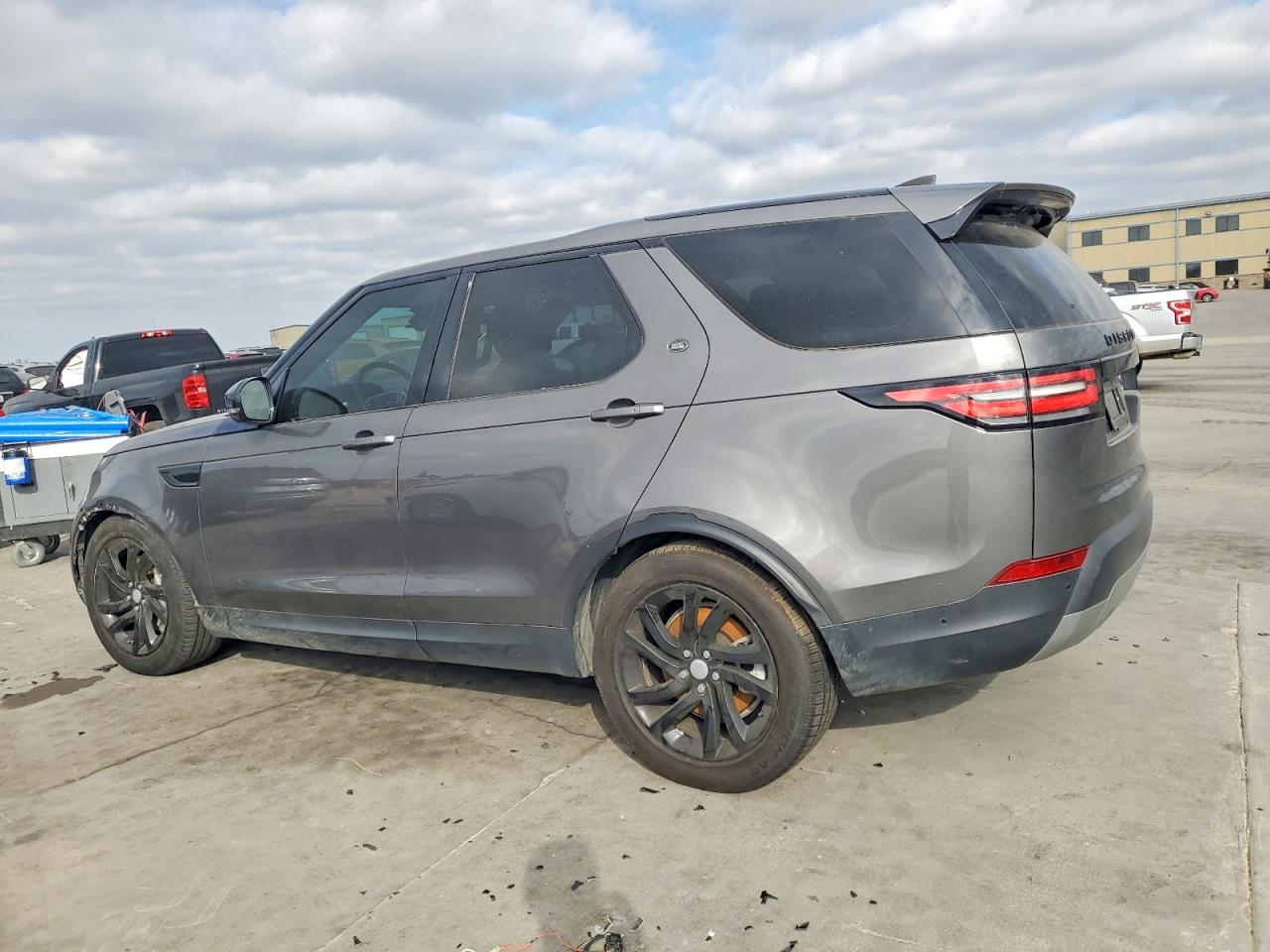 2019 LAND ROVER DISCOVERY HSE photo 2