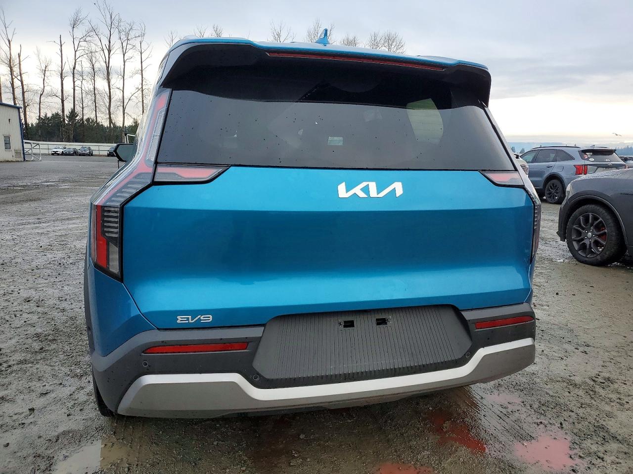 2026 KIA EV9 WIND photo 16