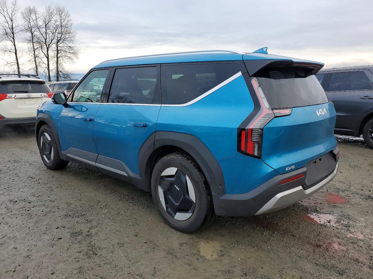 2026 KIA EV9 WIND photo 4
