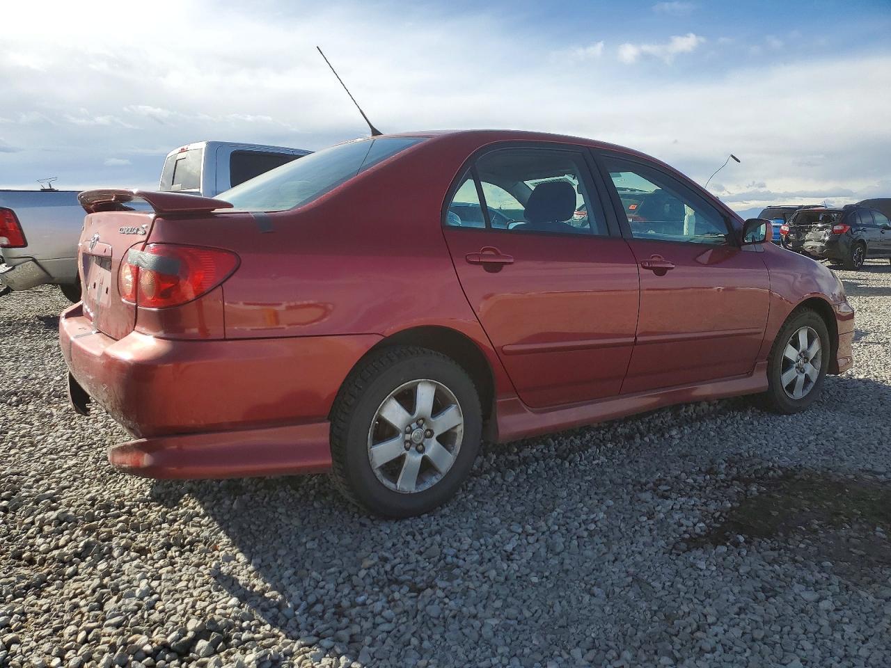2005 TOYOTA COROLLA CE photo 3
